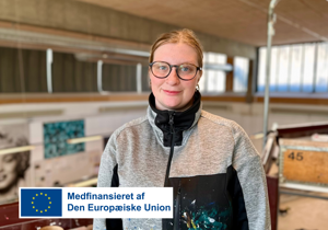 Kombinationsforløb gav Julie mod på maleruddannelsen